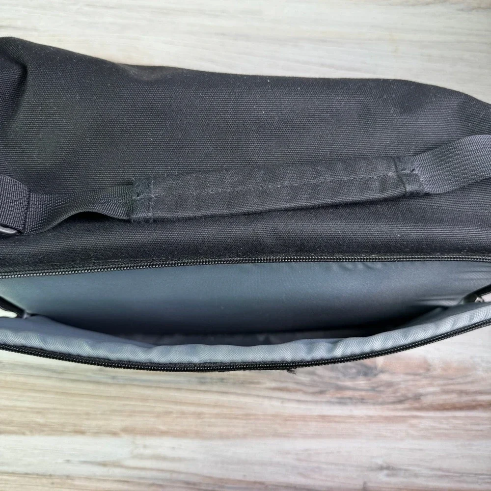 Think Tank Retrospective 7 Black Canvas Camera Messenger Bag Shoulder Strap